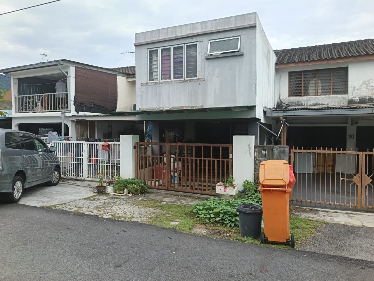 Rumah Teres Dua Tingkat Taman Putra Ampang