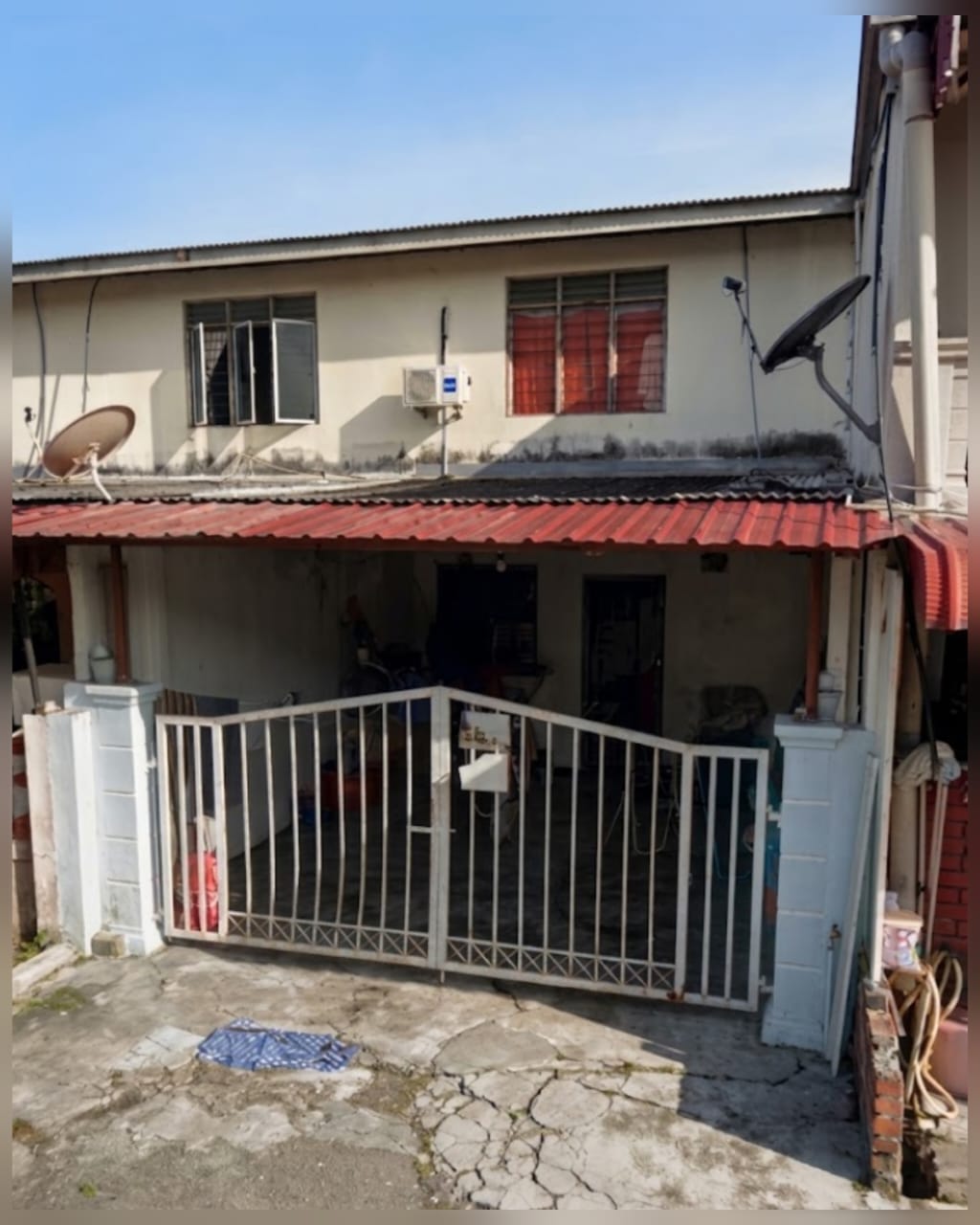 Rumah Teres 2 Tingkat Taman Desa Rusa Port Dickson